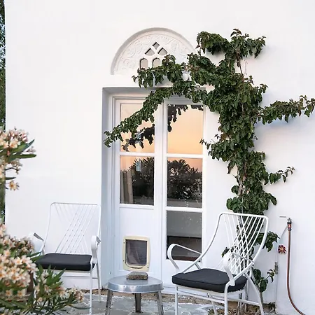 Red Rocks 펜션 Páros